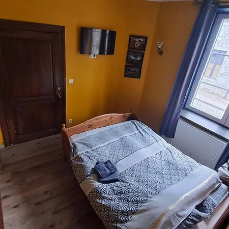 فندق مبيت وإفطار Aux 10 Clefs 3*