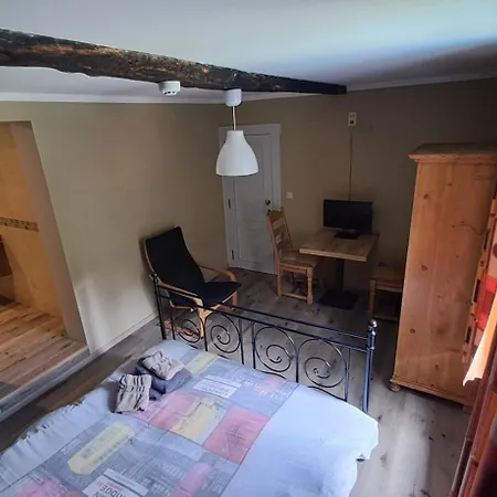 فندق مبيت وإفطار Aux 10 Clefs 3*