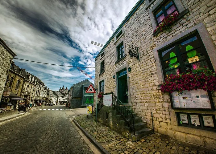 Aux 10 Clefs Дюрбюи